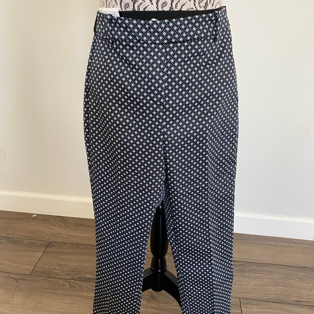 Ankle length slacks with elastic waistband